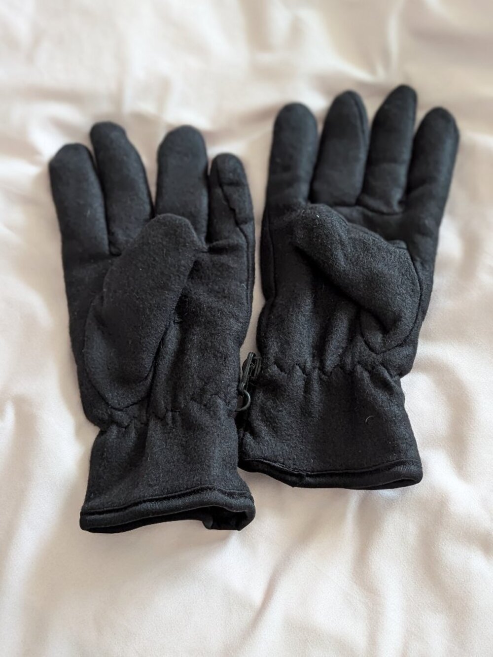 Black Fleece Gloves One Size